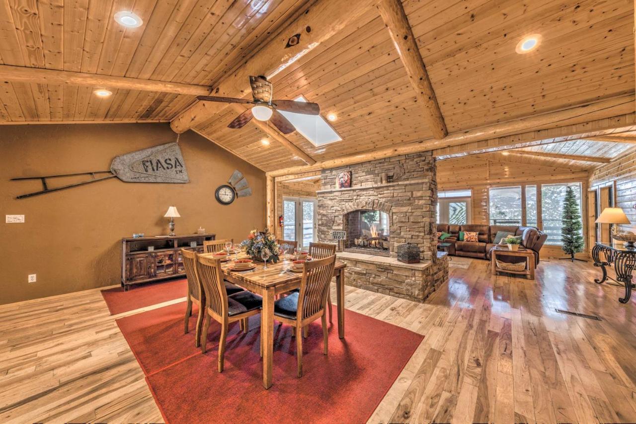 Spacious Ruidoso Home With Hot Tub And Fireplaces Exterior photo