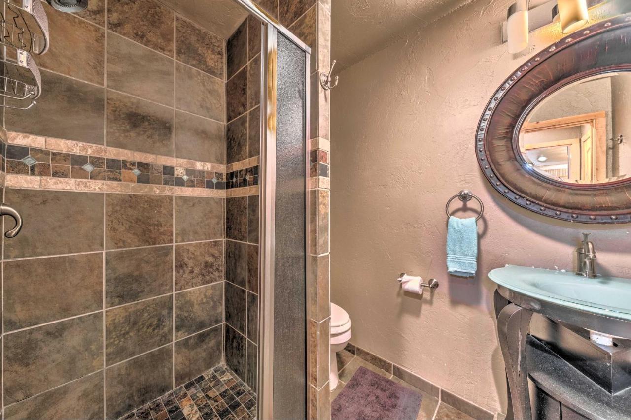 Spacious Ruidoso Home With Hot Tub And Fireplaces Exterior photo